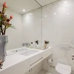 Boutique Rentals- Art & Charm W/ Balcony & Garage *