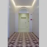 Apartment Boutique Rentals- Art & Charm W/ Balcony & Garage