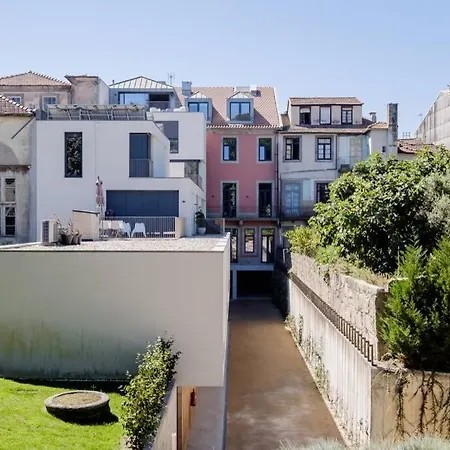 Boutique Rentals- Art & Charm W/ Balcony & Garage Lejlighed Porto